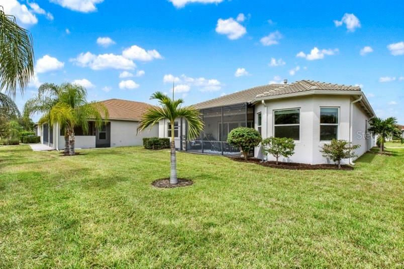 En Venta: $629,000 (3 camas, 3 baños, 2609 Pies cuadrados)
