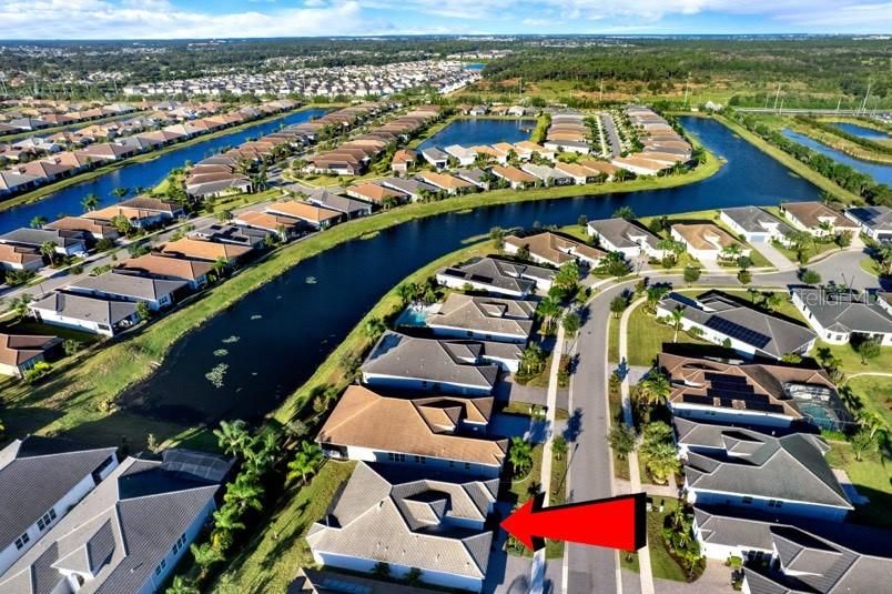 En Venta: $629,000 (3 camas, 3 baños, 2609 Pies cuadrados)
