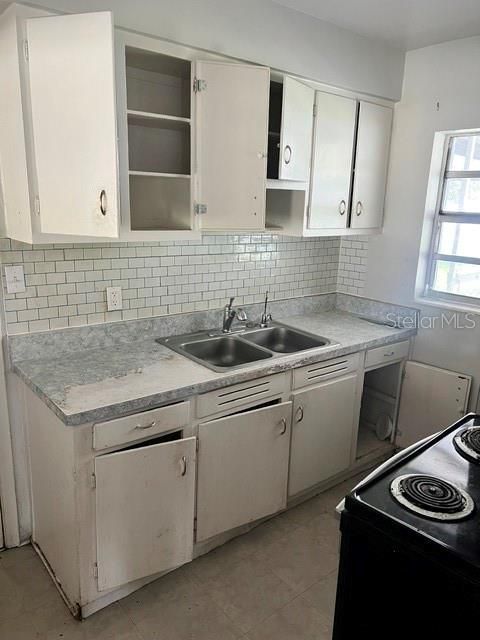 На продажу: $205,000 (3 спален, 1 ванн, 1038 Квадратных фут)