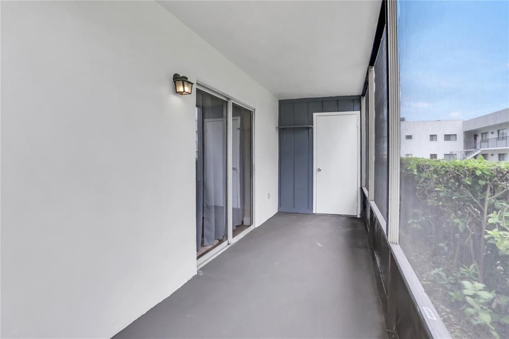 На продажу: $157,500 (2 спален, 2 ванн, 953 Квадратных фут)