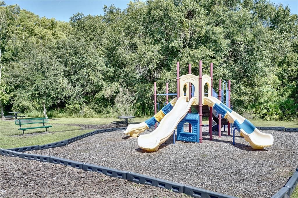 В аренду: $2,150 (3 спален, 2 ванн, 1303 Квадратных фут)