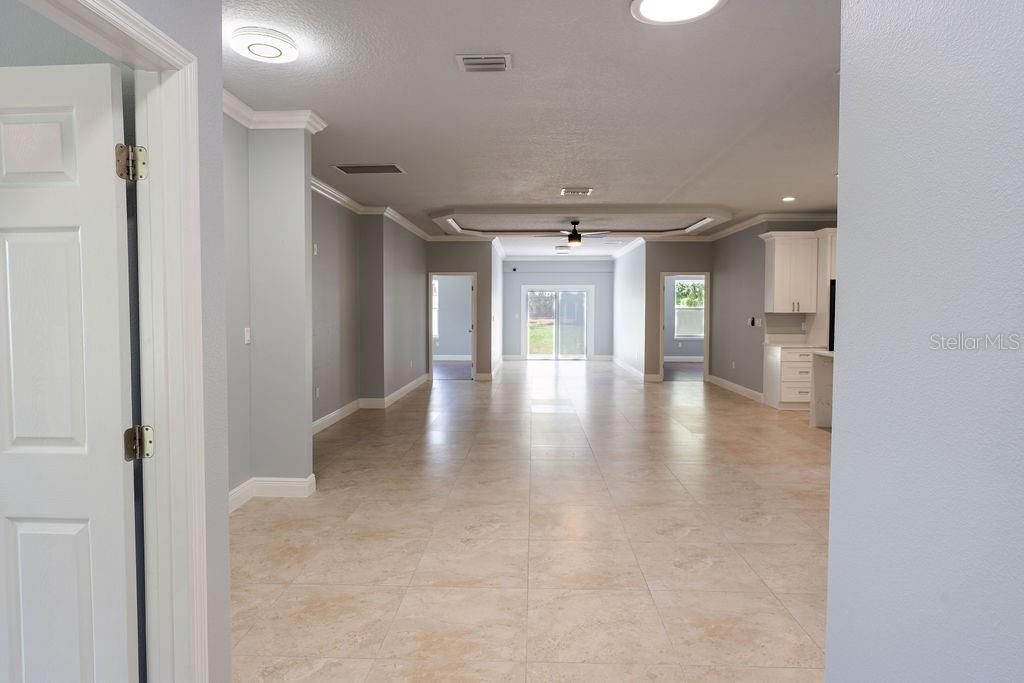 For Sale: $539,900 (3 beds, 3 baths, 2191 Square Feet)