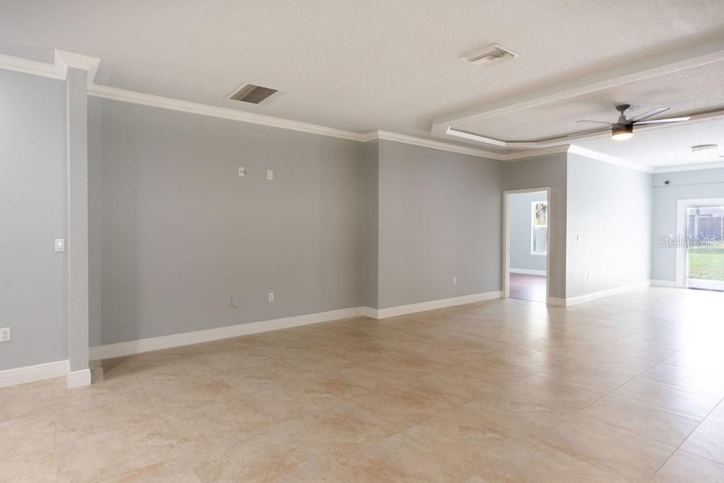 For Sale: $539,900 (3 beds, 3 baths, 2191 Square Feet)