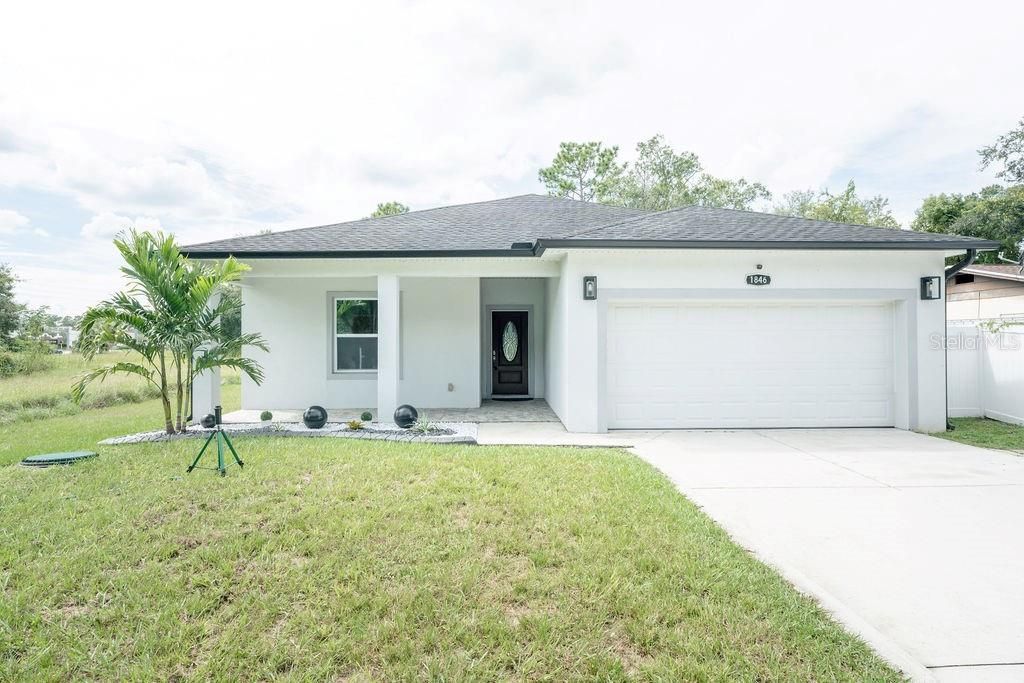 For Sale: $539,900 (3 beds, 3 baths, 2191 Square Feet)