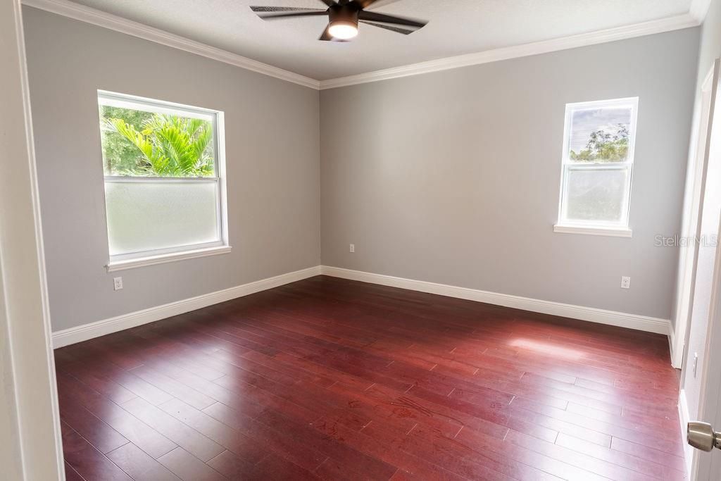 For Sale: $539,900 (3 beds, 3 baths, 2191 Square Feet)