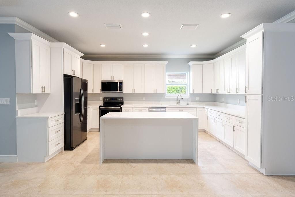 For Sale: $539,900 (3 beds, 3 baths, 2191 Square Feet)