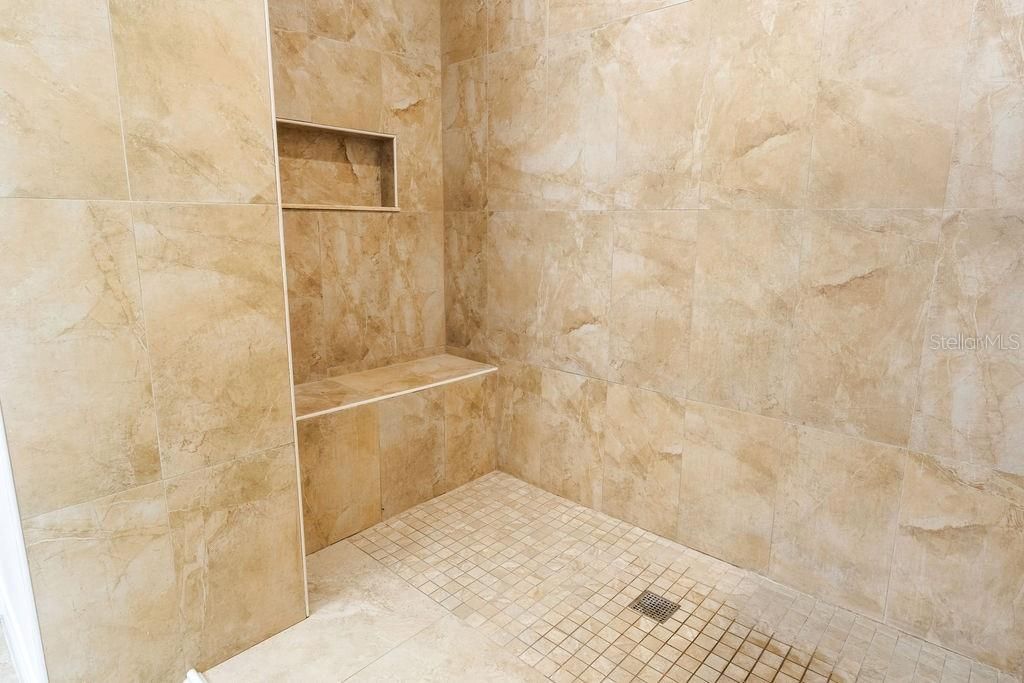 For Sale: $539,900 (3 beds, 3 baths, 2191 Square Feet)