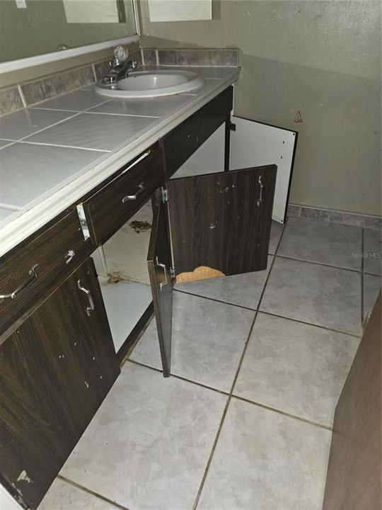En Venta: $315,000 (2 camas, 2 baños, 1568 Pies cuadrados)