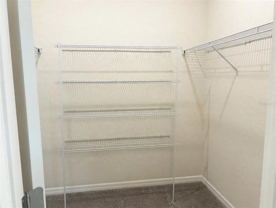 En Renta: $2,200 (4 camas, 2 baños, 1850 Pies cuadrados)