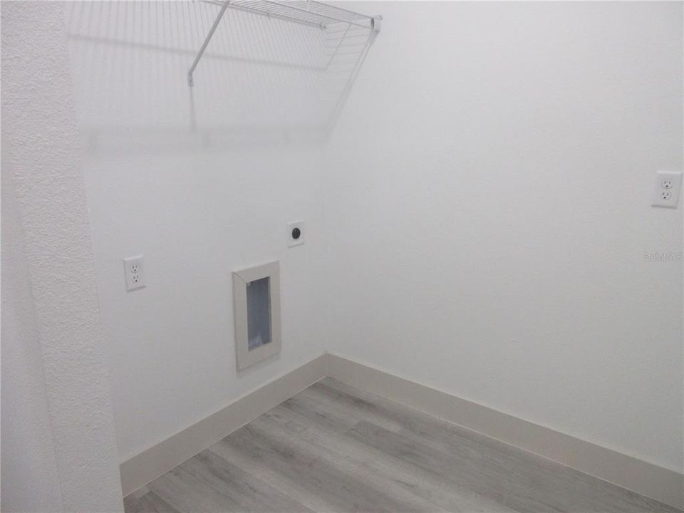 В аренду: $1,800 (4 спален, 2 ванн, 1533 Квадратных фут)
