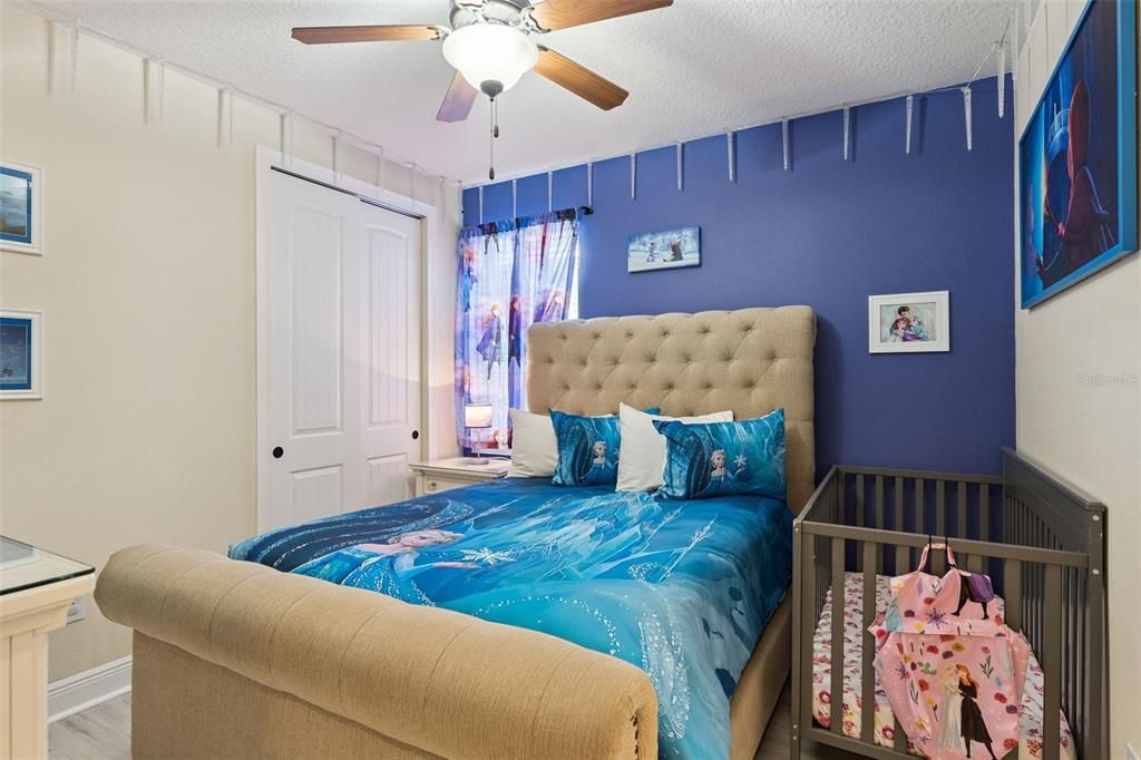 For Sale: $650,000 (6 beds, 6 baths, 3317 Square Feet)