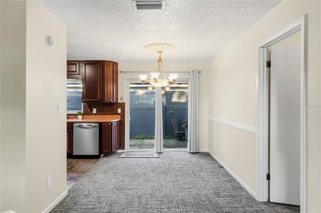 For Sale: $349,000 (3 beds, 2 baths, 1280 Square Feet)