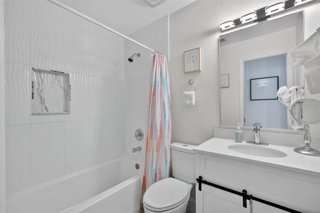 En Venta: $389,900 (3 camas, 2 baños, 1338 Pies cuadrados)