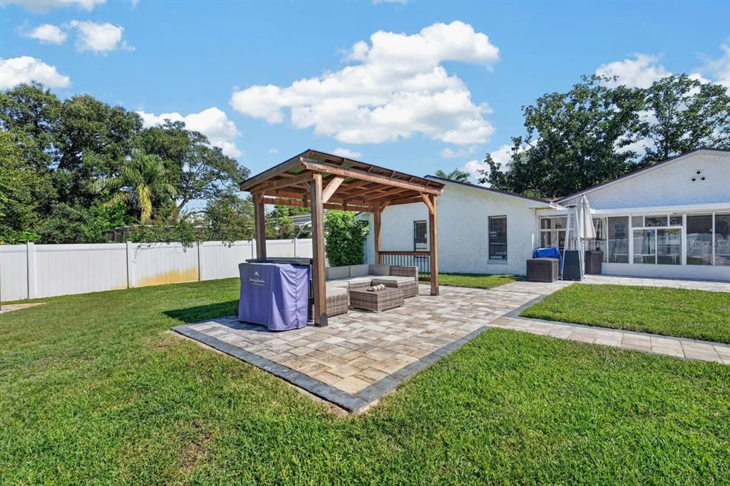 En Venta: $389,900 (3 camas, 2 baños, 1338 Pies cuadrados)