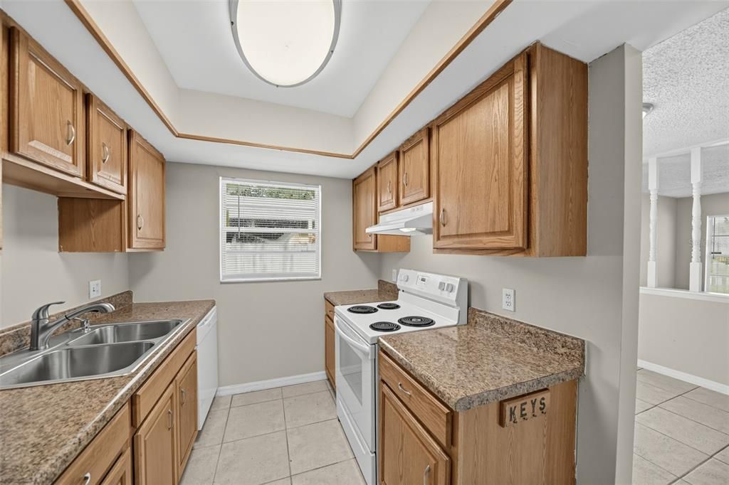 En Venta: $289,900 (3 camas, 2 baños, 1321 Pies cuadrados)
