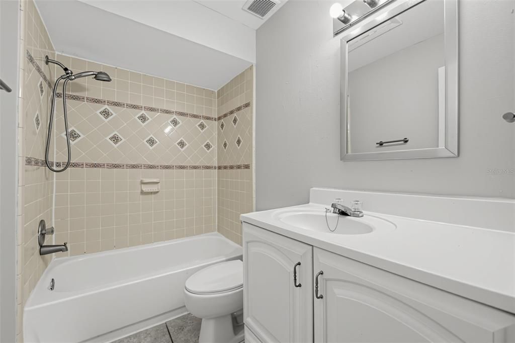En Venta: $289,900 (3 camas, 2 baños, 1321 Pies cuadrados)