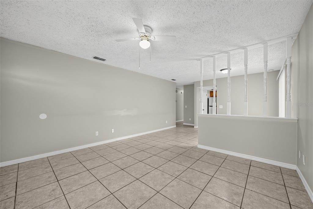 En Venta: $289,900 (3 camas, 2 baños, 1321 Pies cuadrados)
