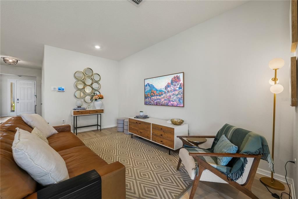 En Renta: $2,895 (4 camas, 2 baños, 2035 Pies cuadrados)