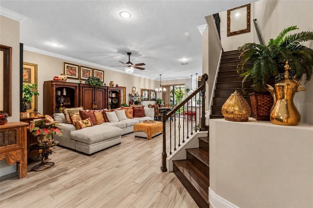For Sale: $349,900 (3 beds, 2 baths, 1908 Square Feet)
