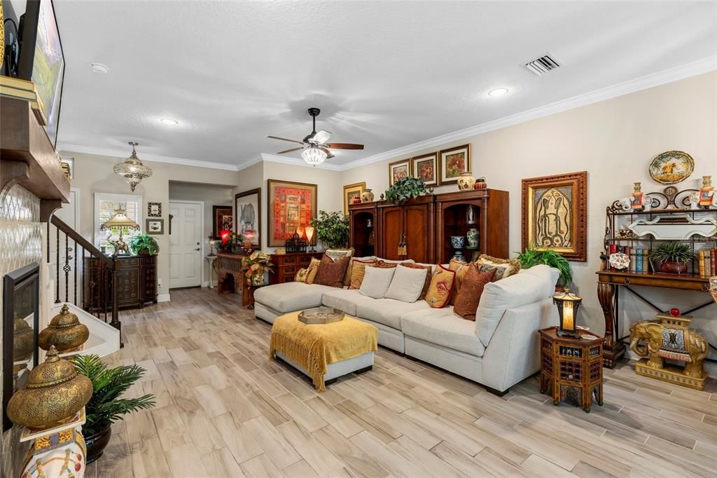 For Sale: $349,900 (3 beds, 2 baths, 1908 Square Feet)