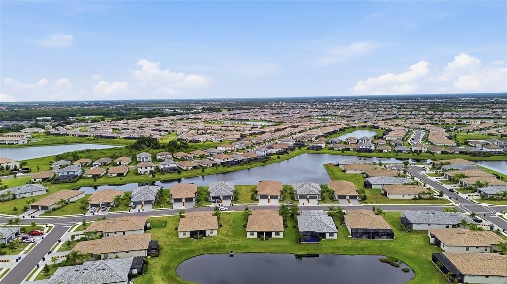 На продажу: $395,000 (2 спален, 2 ванн, 1557 Квадратных фут)