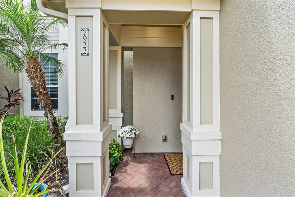 En Venta: $385,000 (2 camas, 2 baños, 1557 Pies cuadrados)