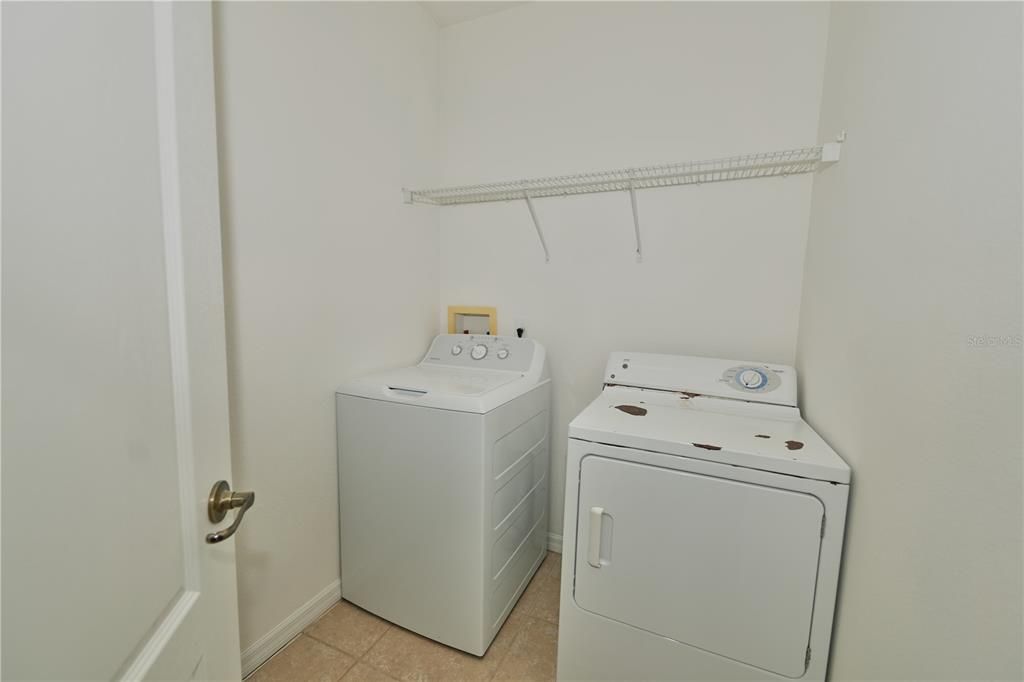 En Venta: $280,000 (3 camas, 2 baños, 1635 Pies cuadrados)