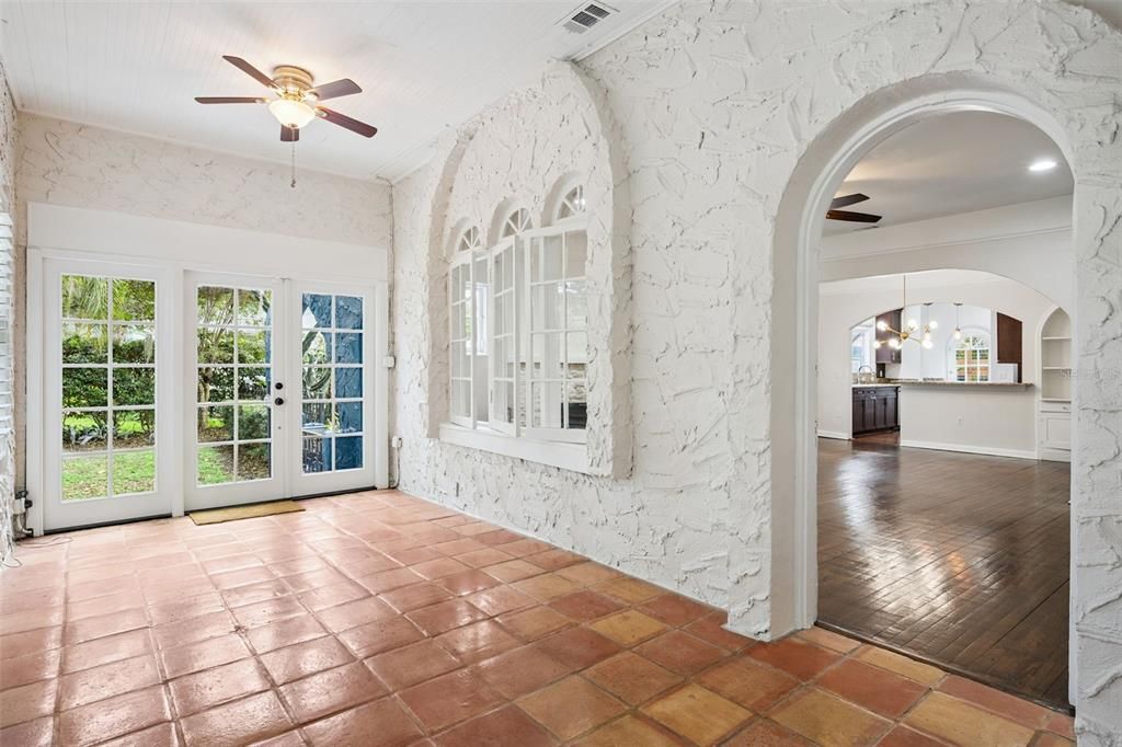 For Sale: $625,000 (2 beds, 2 baths, 1904 Square Feet)
