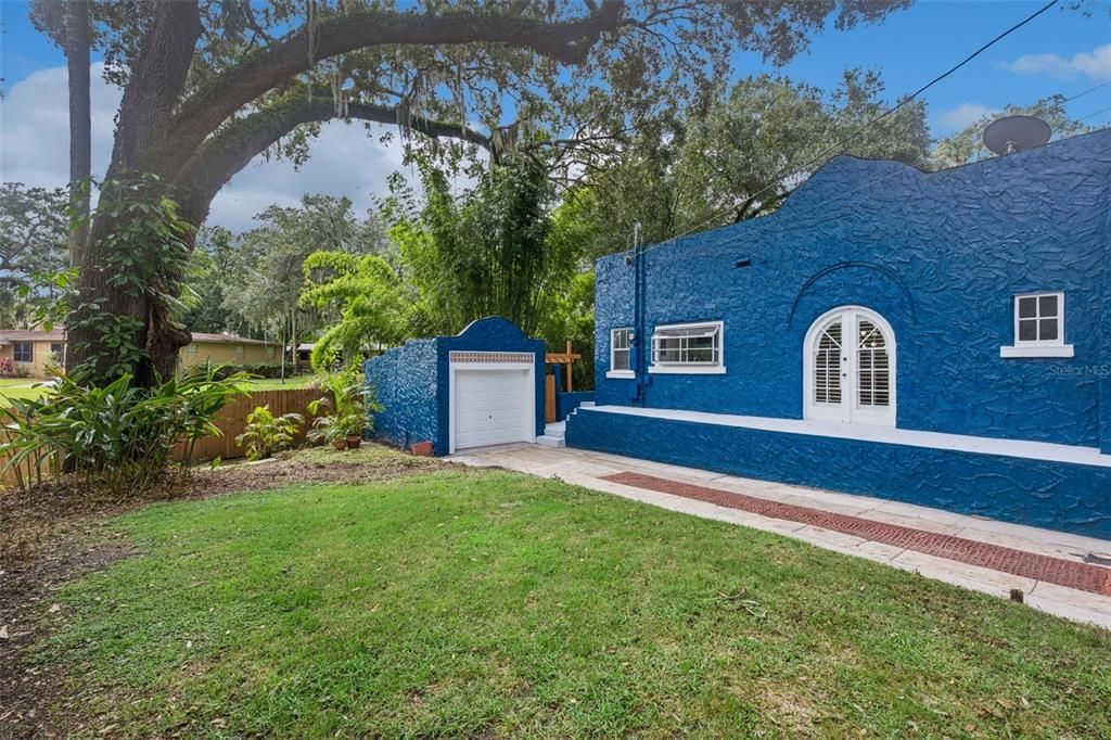 For Sale: $625,000 (2 beds, 2 baths, 1904 Square Feet)