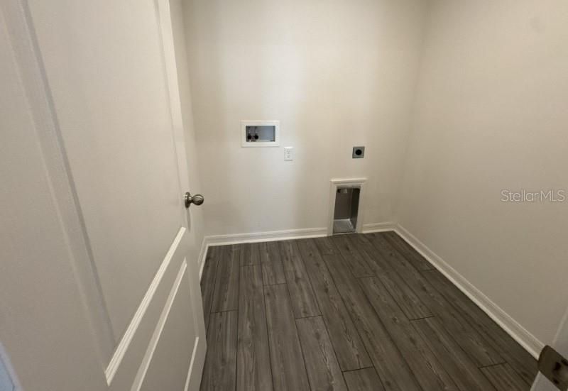 En Venta: $259,000 (2 camas, 2 baños, 1616 Pies cuadrados)