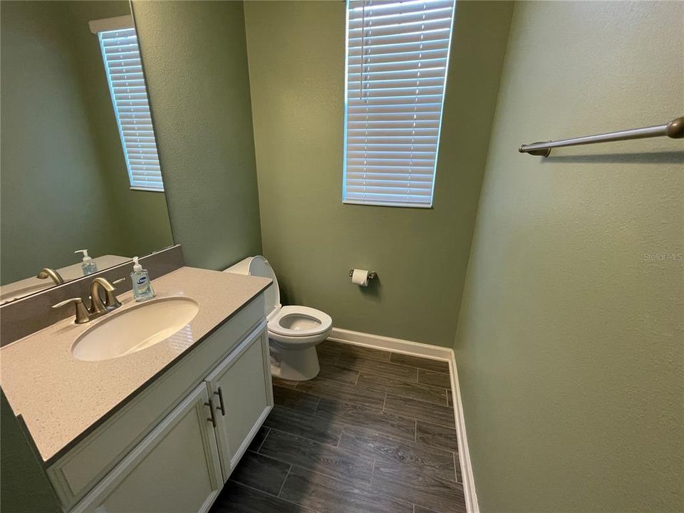For Rent: $2,700 (3 beds, 2 baths, 1717 Square Feet)