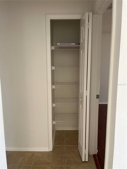 В аренду: $2,100 (3 спален, 2 ванн, 1161 Квадратных фут)