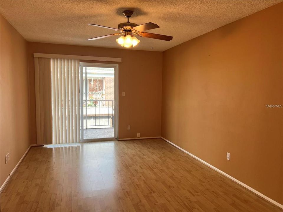 В аренду: $1,350 (1 спален, 1 ванн, 680 Квадратных фут)