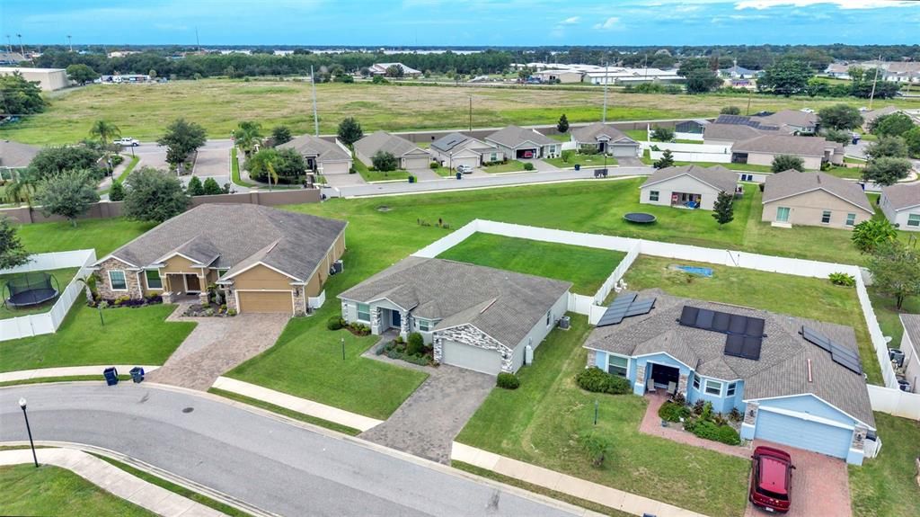 На продажу: $359,999 (3 спален, 2 ванн, 1688 Квадратных фут)