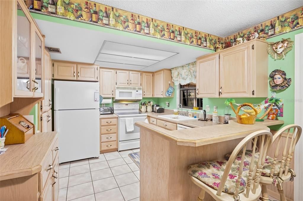 For Sale: $325,000 (3 beds, 1 baths, 1368 Square Feet)