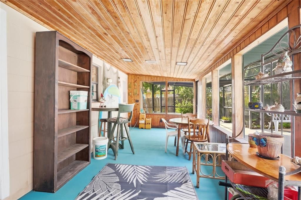 For Sale: $325,000 (3 beds, 1 baths, 1368 Square Feet)