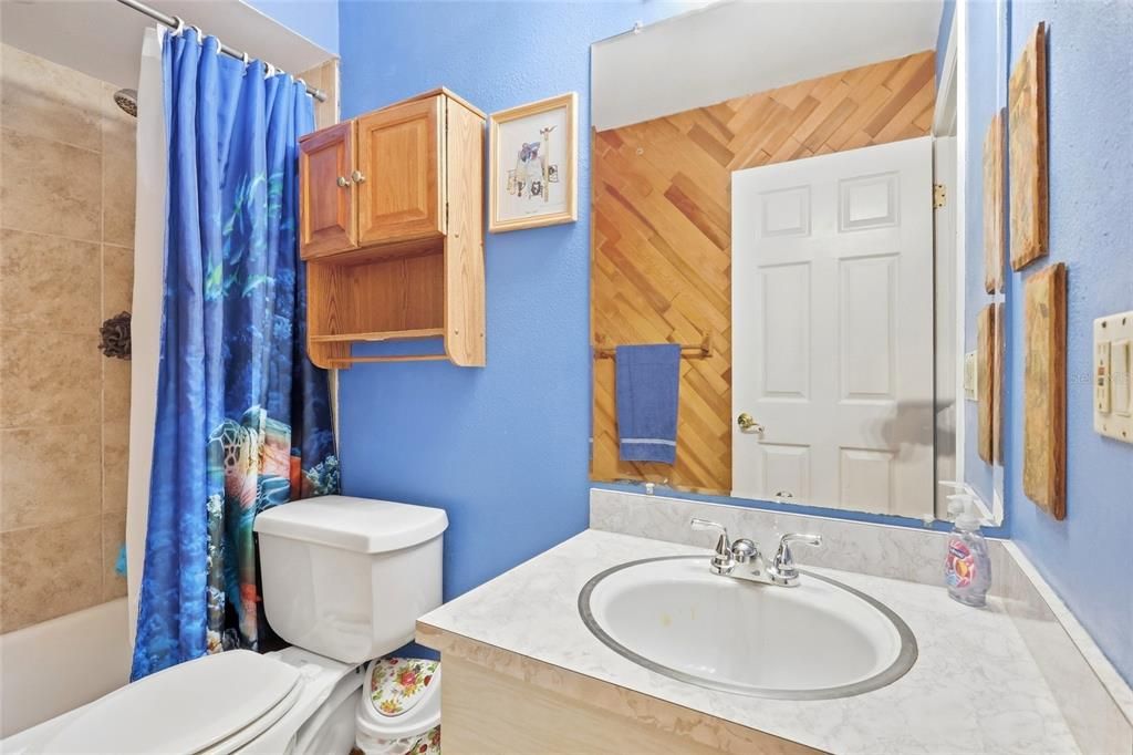 For Sale: $325,000 (3 beds, 1 baths, 1368 Square Feet)
