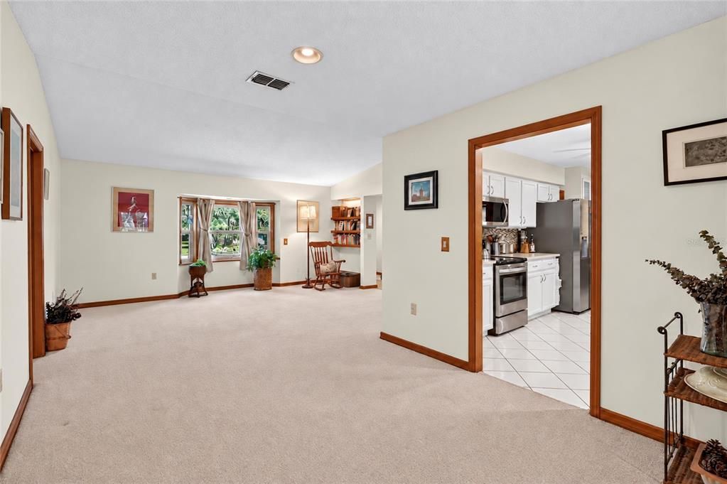For Sale: $379,900 (3 beds, 2 baths, 2350 Square Feet)