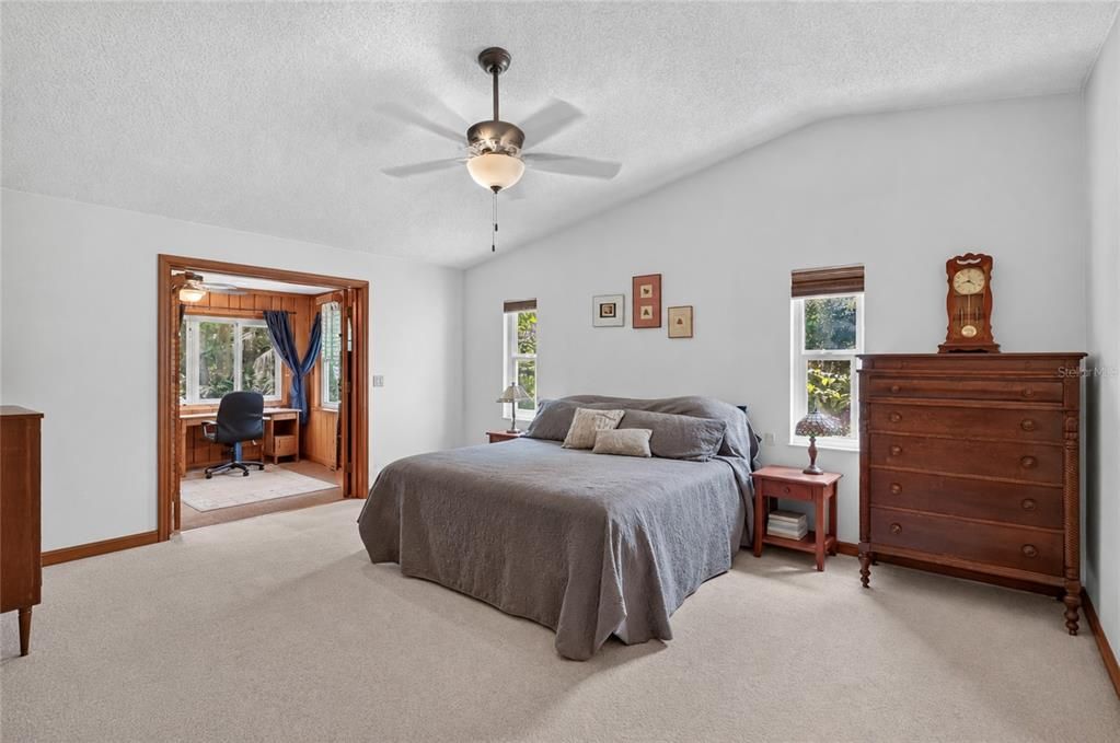For Sale: $379,900 (3 beds, 2 baths, 2350 Square Feet)