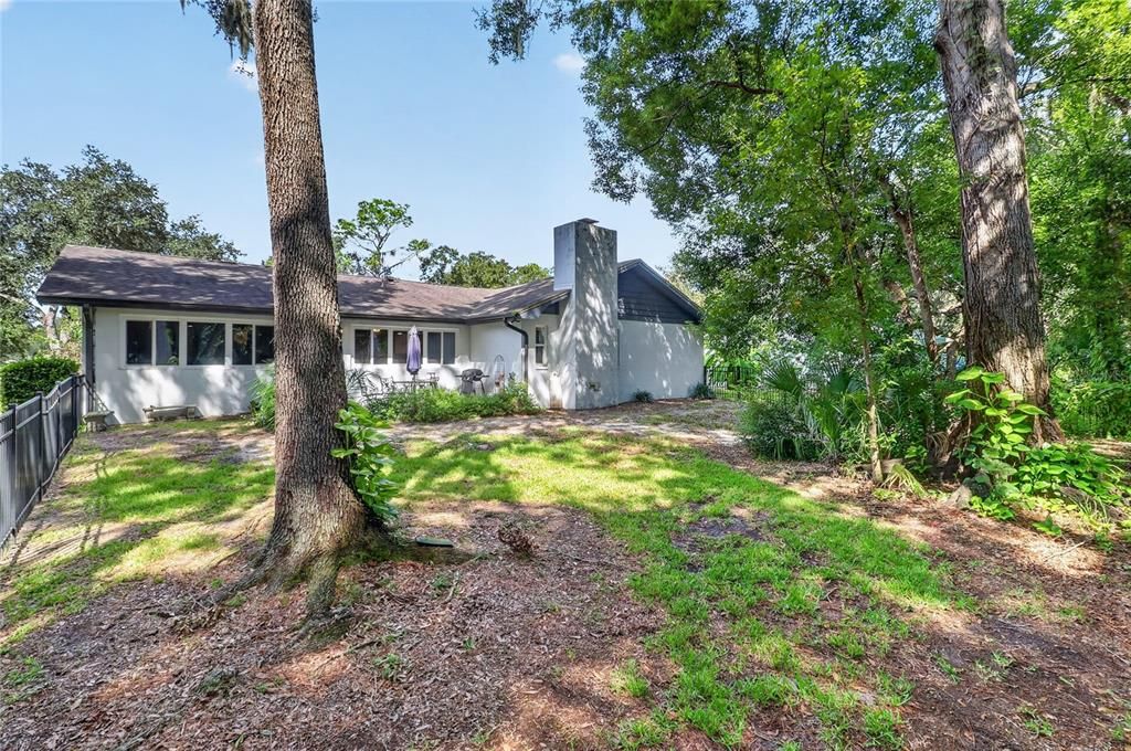 For Sale: $379,900 (3 beds, 2 baths, 2350 Square Feet)