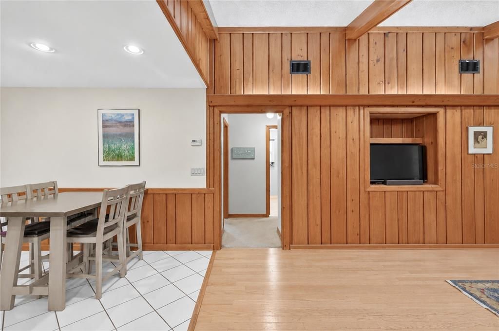 For Sale: $379,900 (3 beds, 2 baths, 2350 Square Feet)