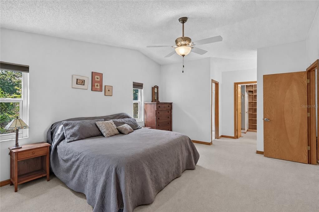 For Sale: $379,900 (3 beds, 2 baths, 2350 Square Feet)