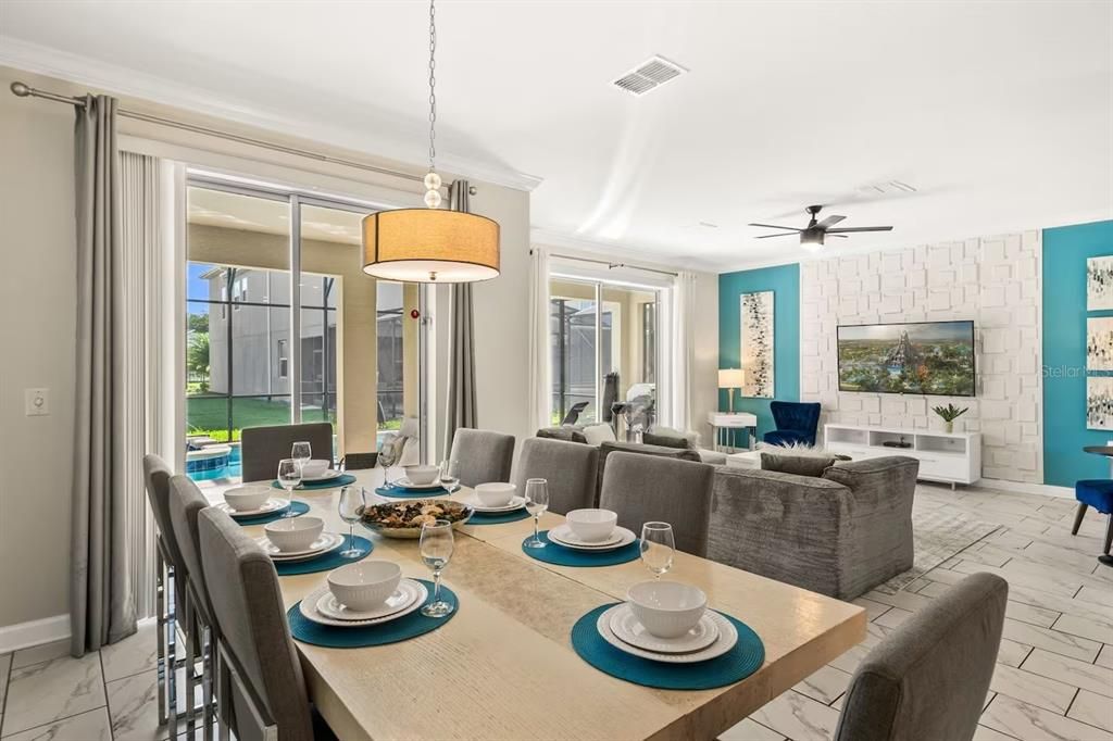 For Sale: $580,000 (6 beds, 5 baths, 3275 Square Feet)