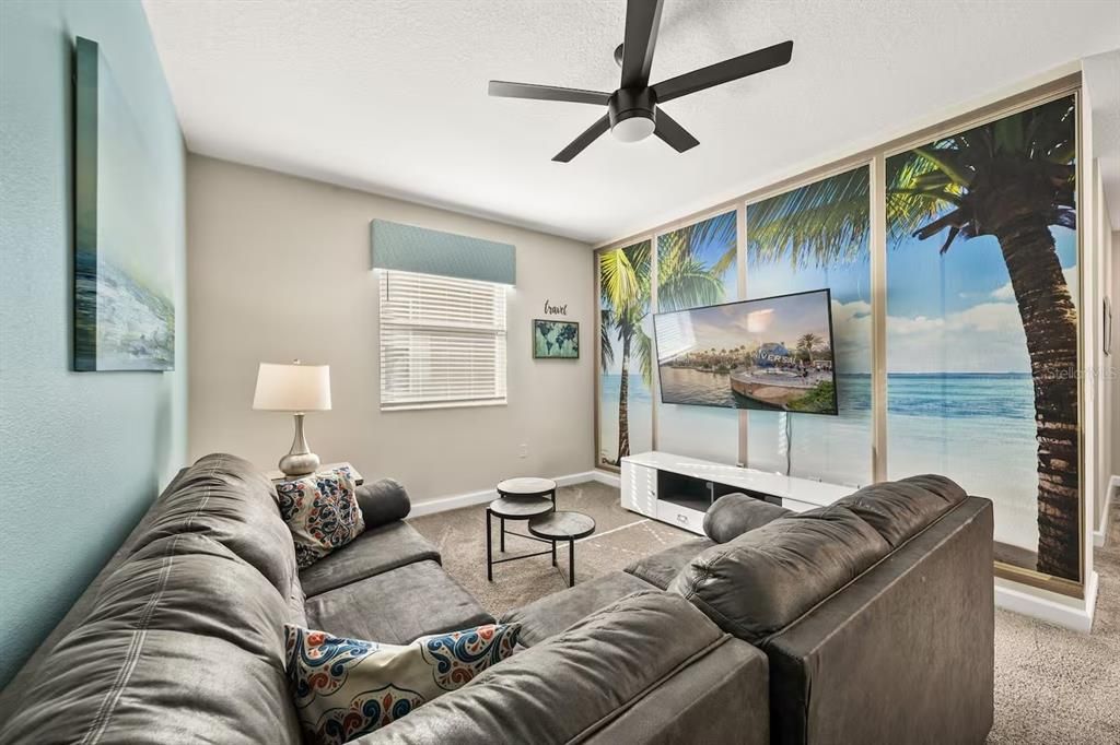 For Sale: $580,000 (6 beds, 5 baths, 3275 Square Feet)