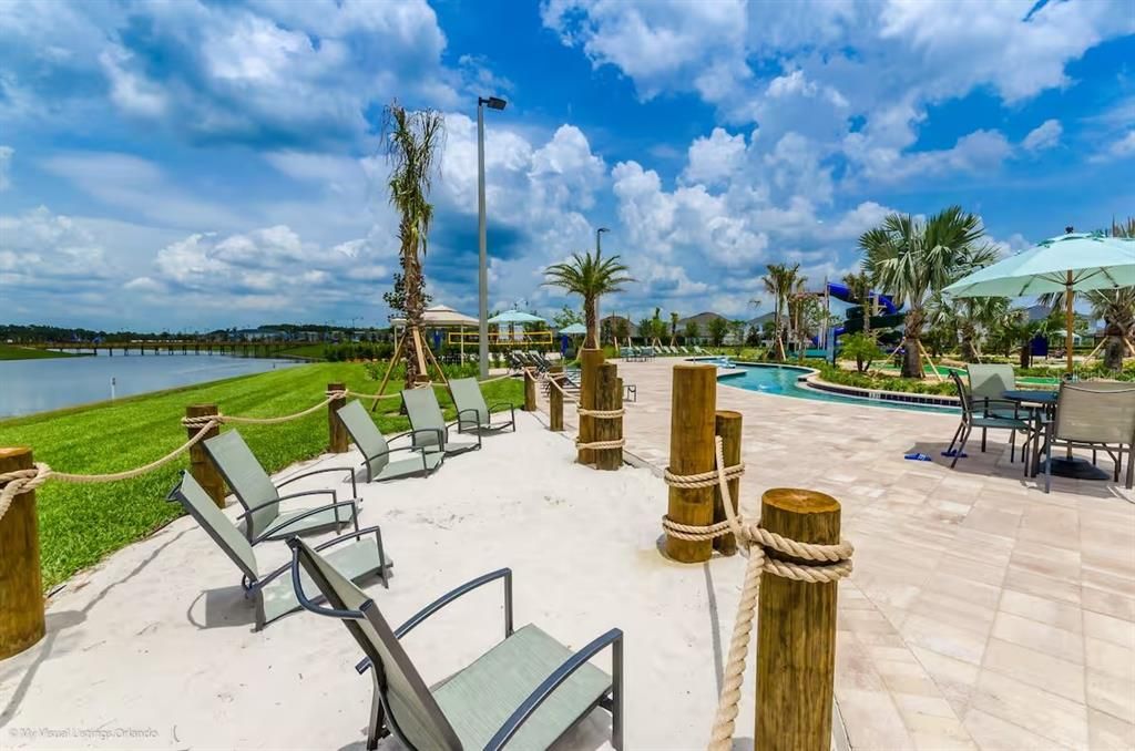 For Sale: $580,000 (6 beds, 5 baths, 3275 Square Feet)
