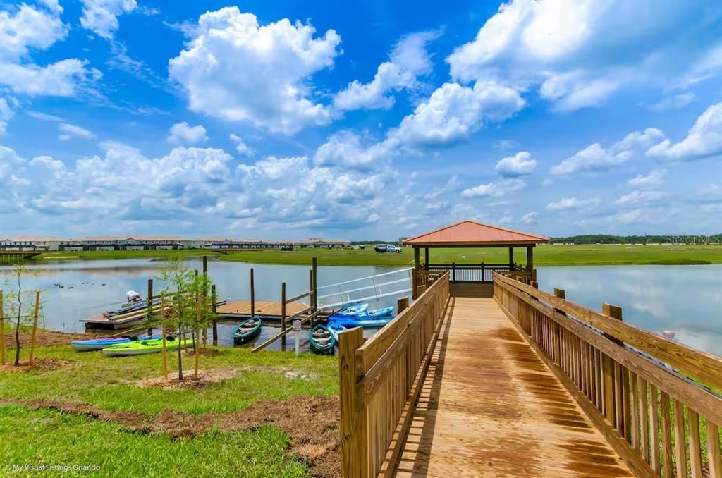 For Sale: $580,000 (6 beds, 5 baths, 3275 Square Feet)