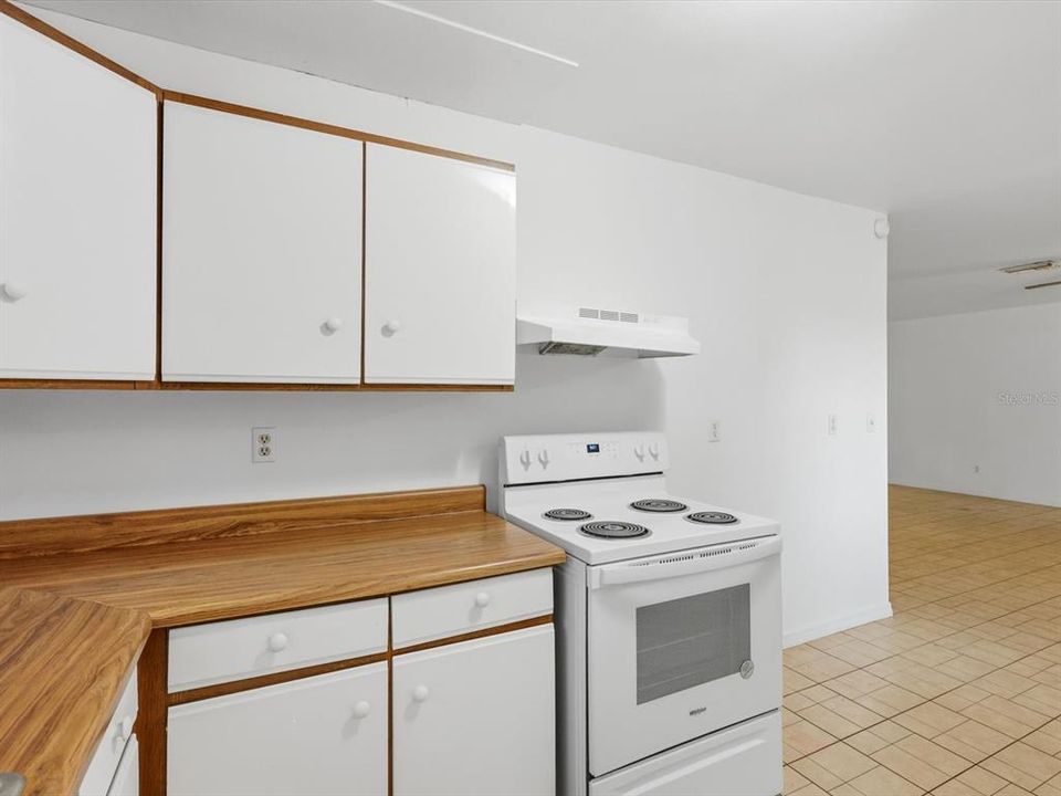 En Venta: $199,900 (2 camas, 2 baños, 1351 Pies cuadrados)