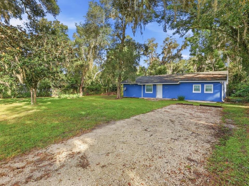 En Venta: $199,900 (2 camas, 2 baños, 1351 Pies cuadrados)