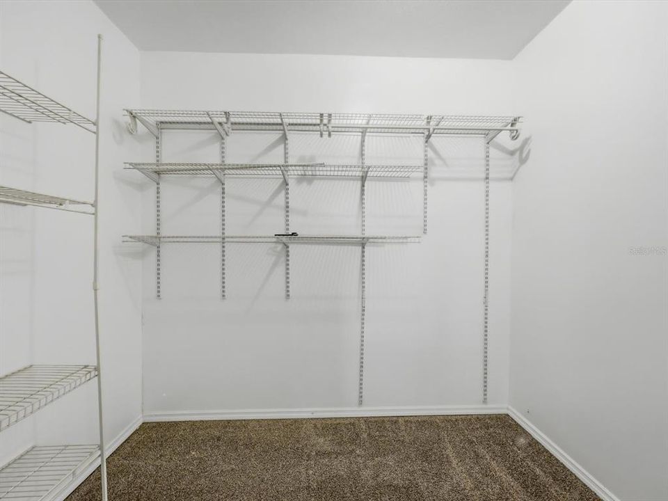 En Venta: $199,900 (2 camas, 2 baños, 1351 Pies cuadrados)