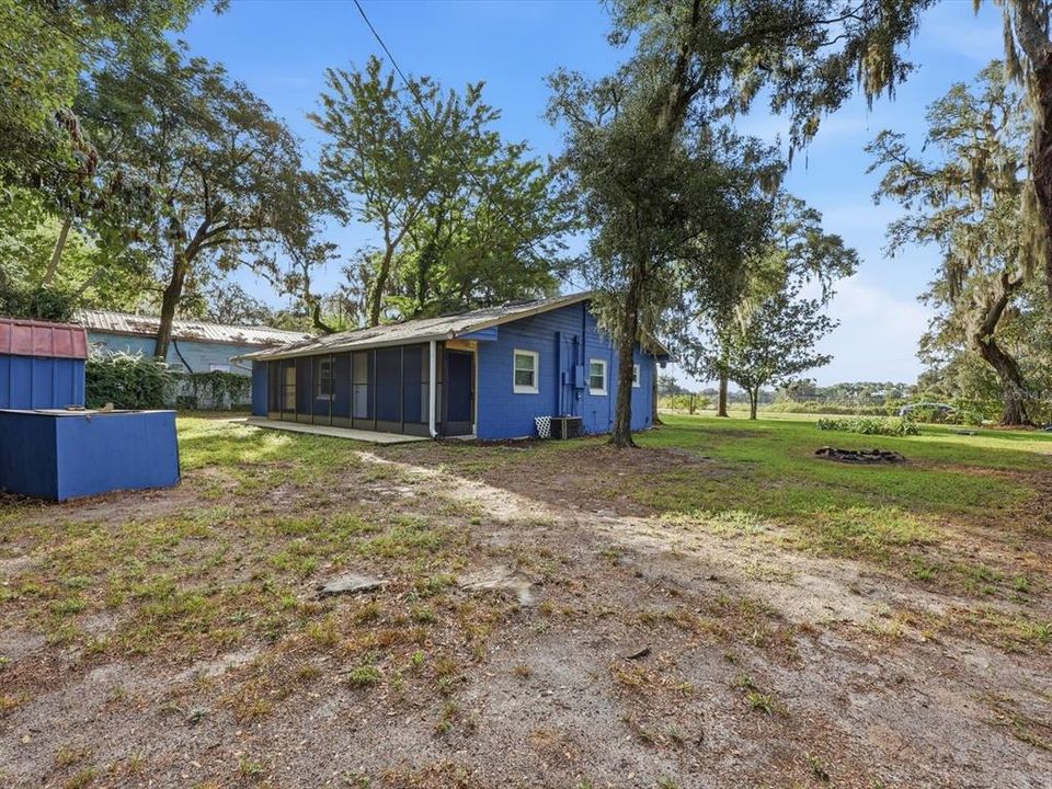 En Venta: $199,900 (2 camas, 2 baños, 1351 Pies cuadrados)